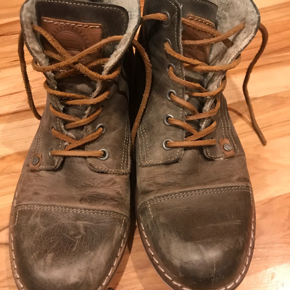Men’s Bull Boxer Boots, size 8